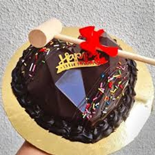 Pinata Premium Cake